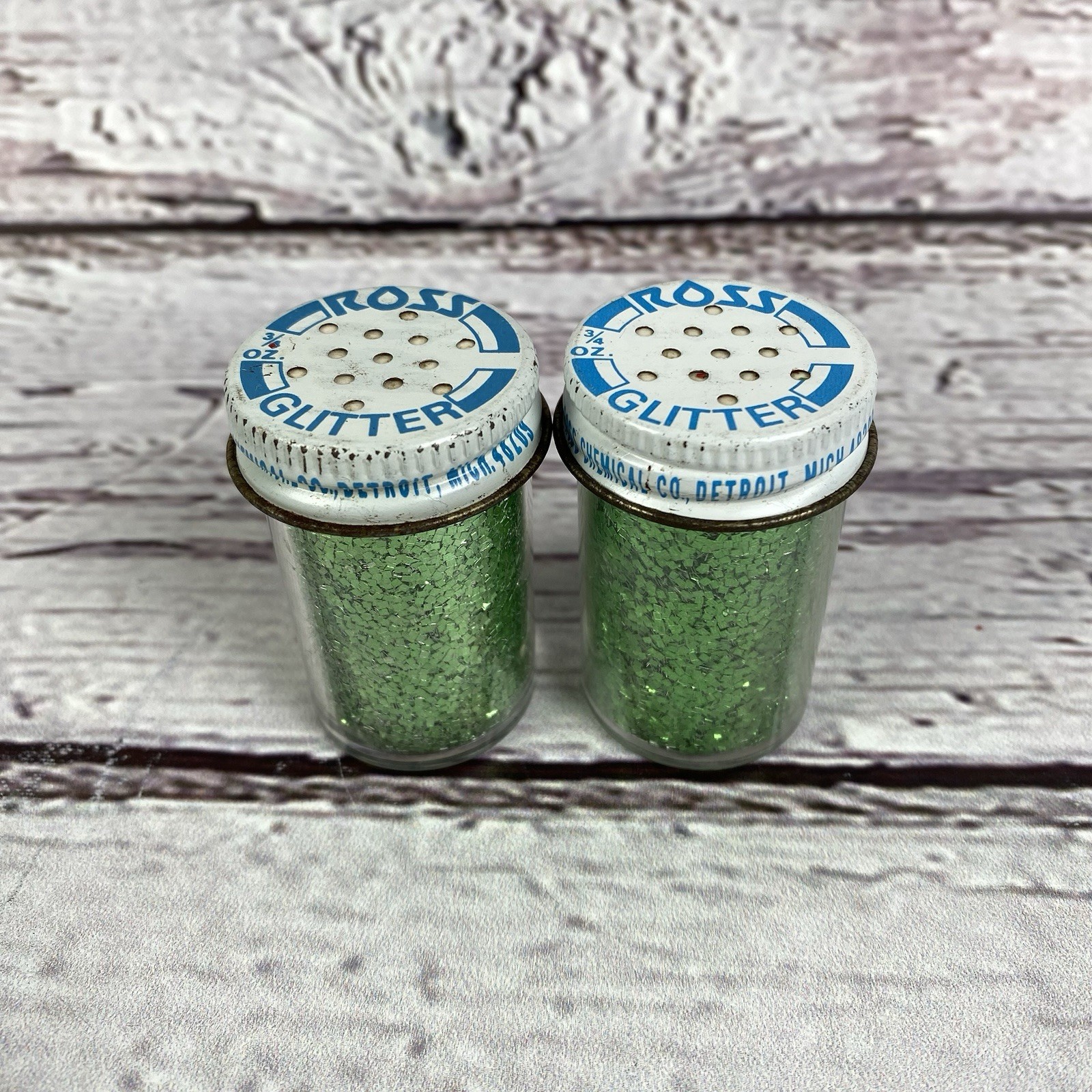 Vintage Ross Aluminum Glitter Green 3/4 oz Shaker Jar 1980's Lot of 2