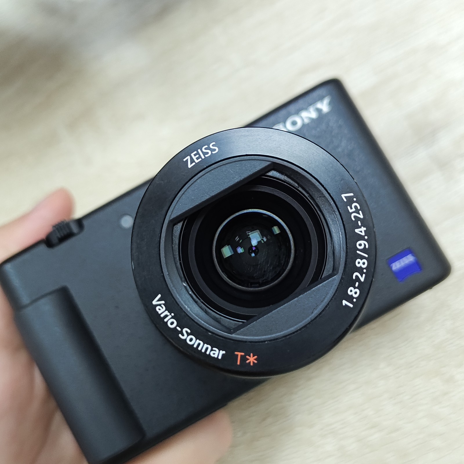 Sony Cyber-shot ZV-1 ZV1 Black 20.1MP Compact Digital Vlog Camera English 95%new
