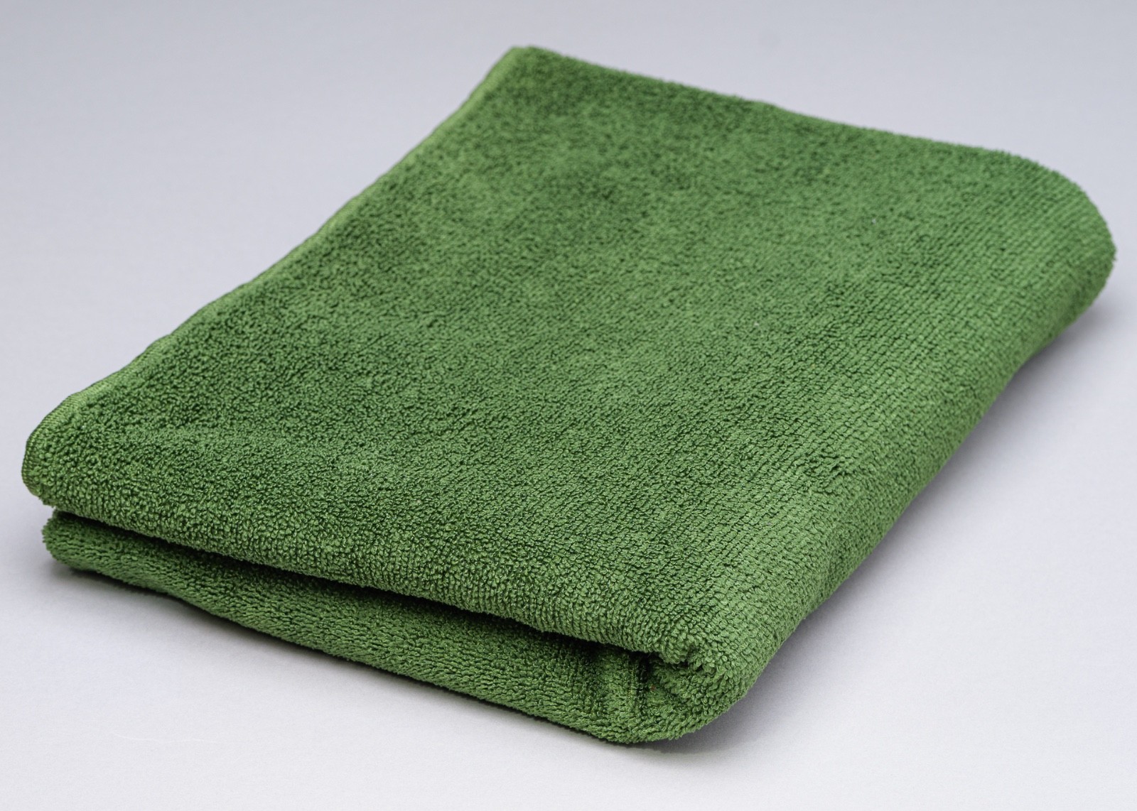2 x Microfibre Soft Towels Fleece Large Green British Army 150cm x 100cm WASHED