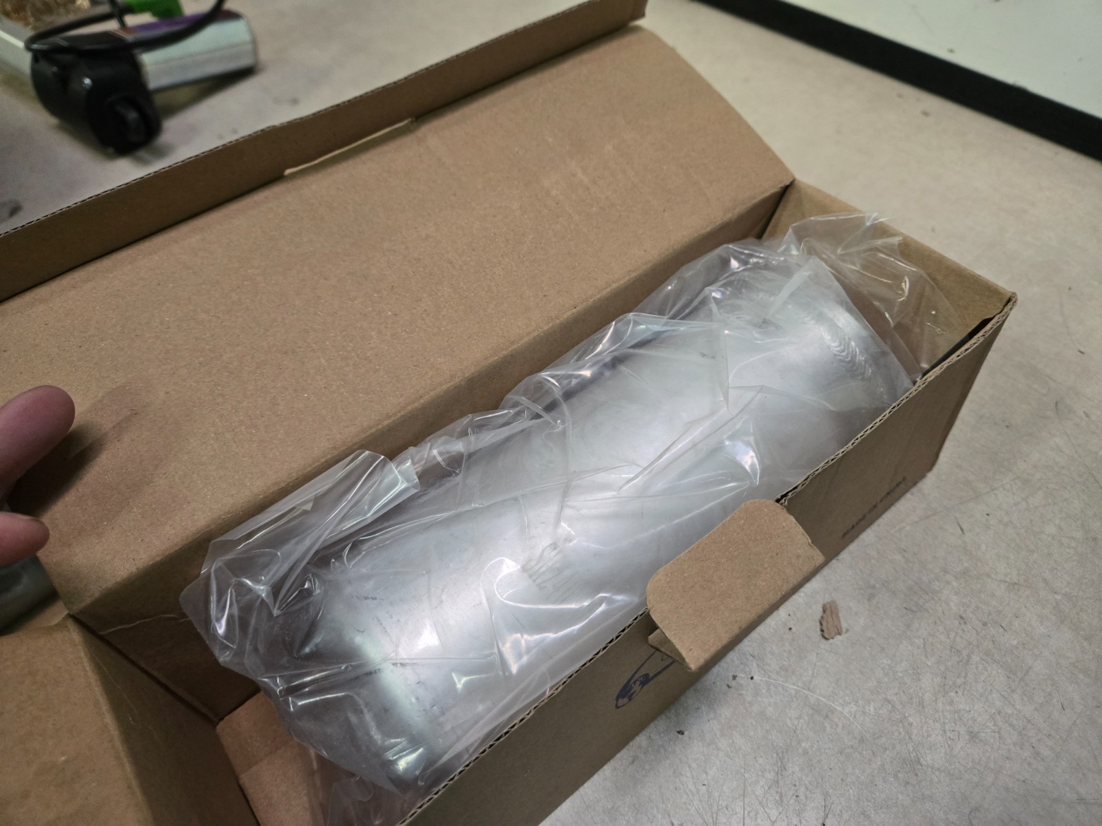 A/C Accumulator-Accumulator Pad Mount UAC RD 10054C