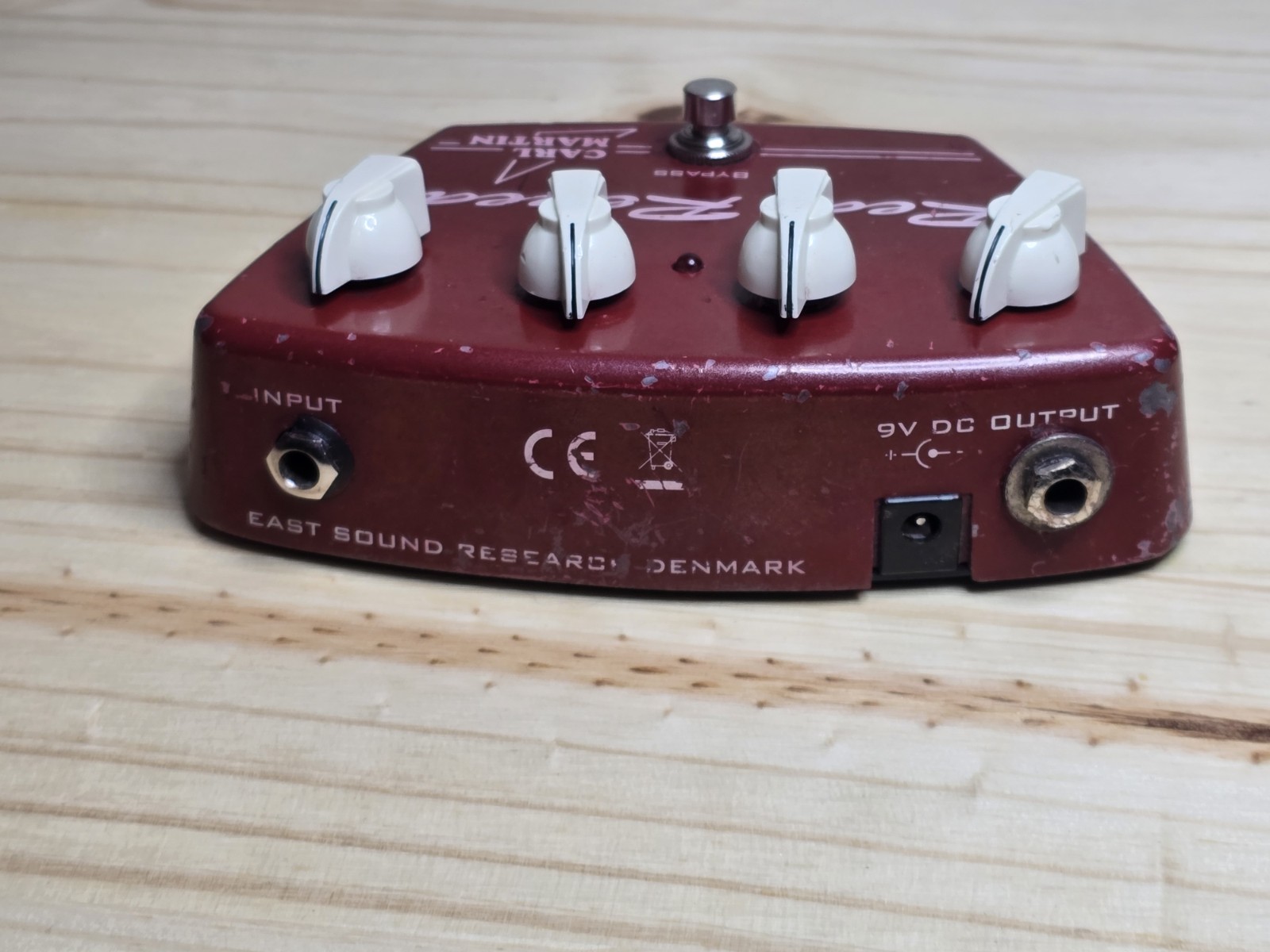 Carl Martin Red Repeat Digital Delay Echo Vintage Series Guitar Effect Pedal