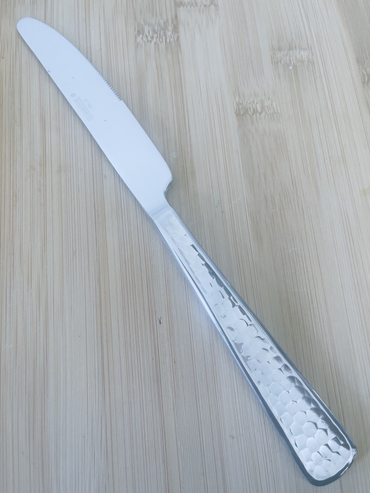 Cambridge Stainless Glossy Hammered FRANCINE Dinner Knife 9.25"