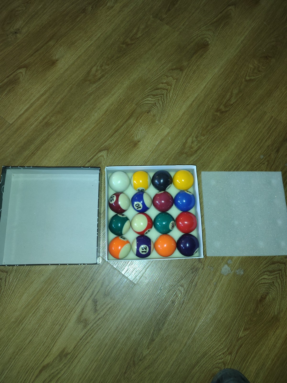 Complete Mint In Box Billiard/Pool Ball Set Very Nice
