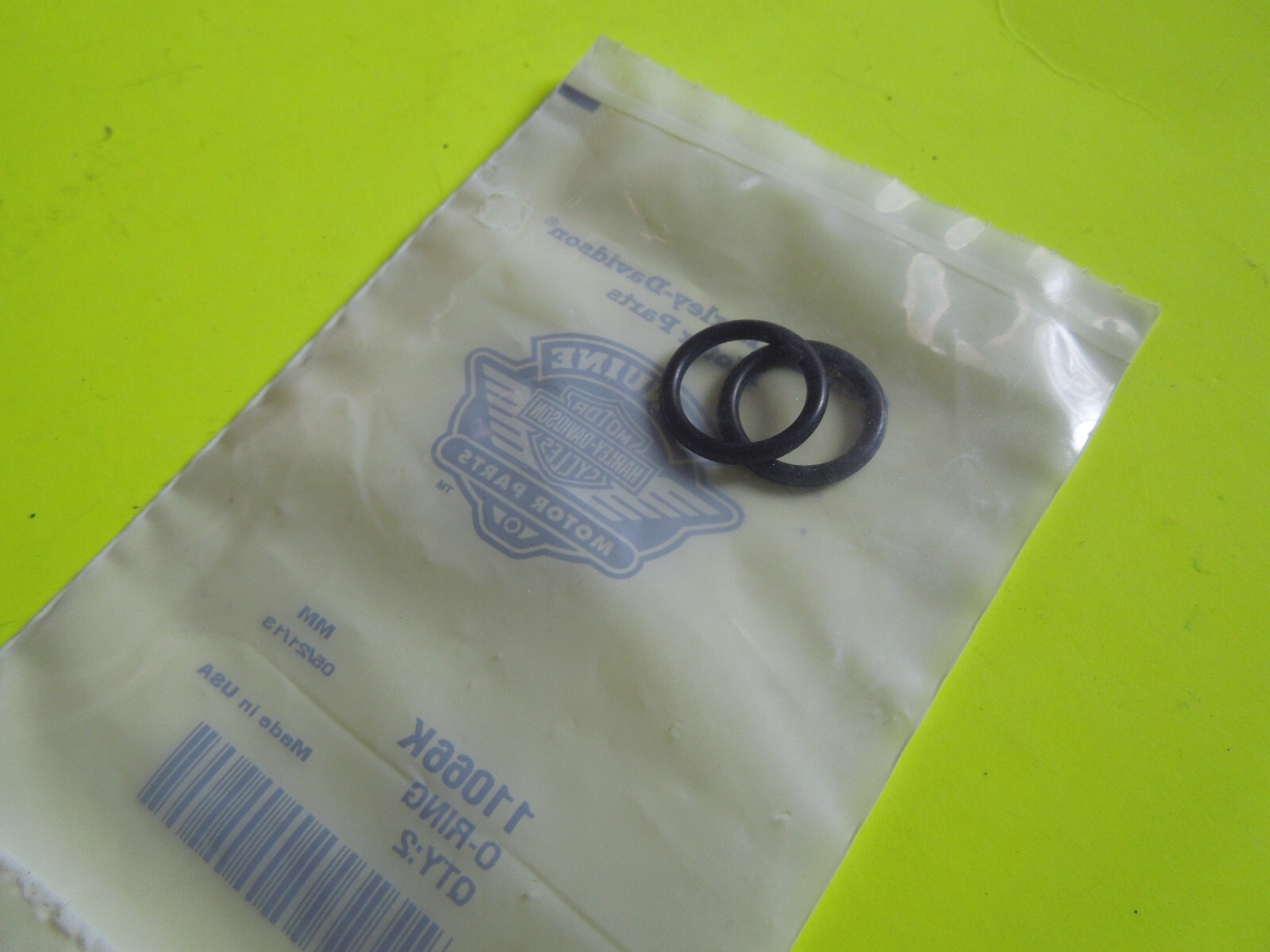 2 NOS OEM Harley Davidson Oil Fitting Feed / Return O-Rings P/N 11066K