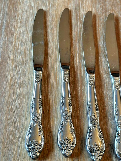 Oneida Profile Galveston Stainless Flatware 30 piece Set with original boxes