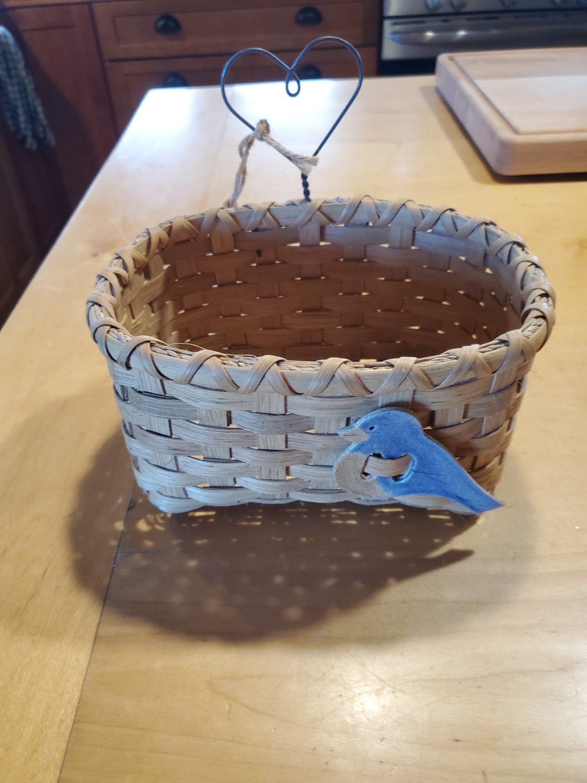 Rose Buddies Bluebird wicker basket