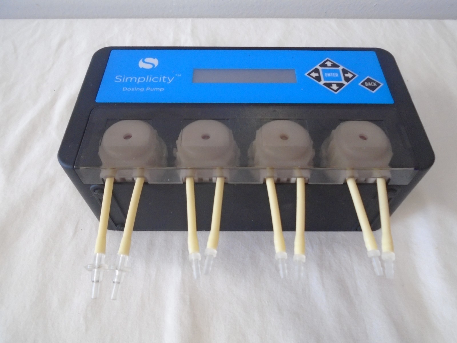 Simplicity Automatic 4-Head Dosing Pump with Built-In Control