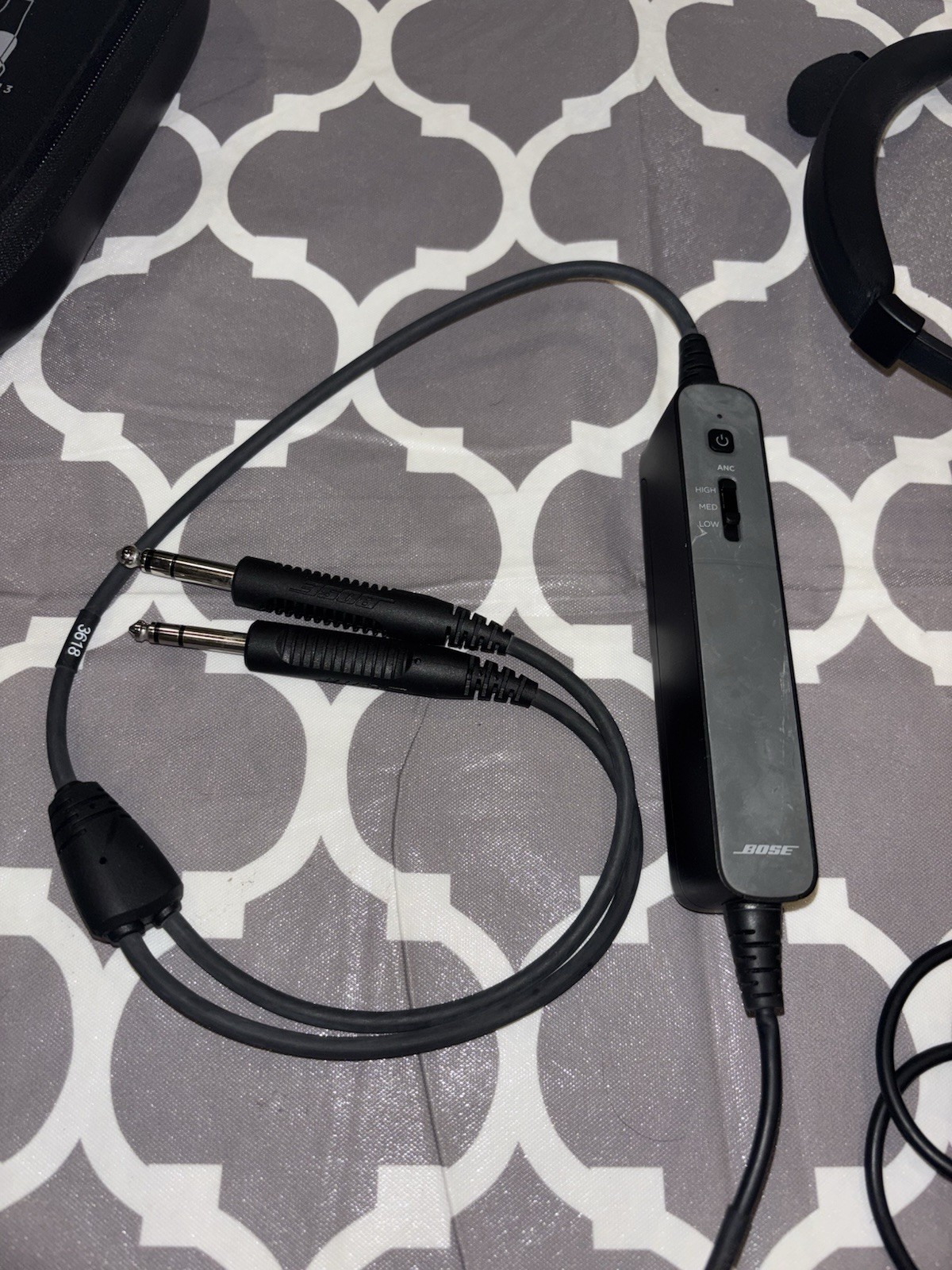 Bose ProFlight Series 2 Aviation Headset Black NON Bluetooth. Tested Working