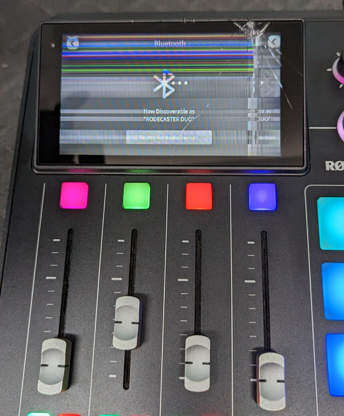 Rode RodeCaster Duo Streaming Mixer Integrated Audio Production Studio