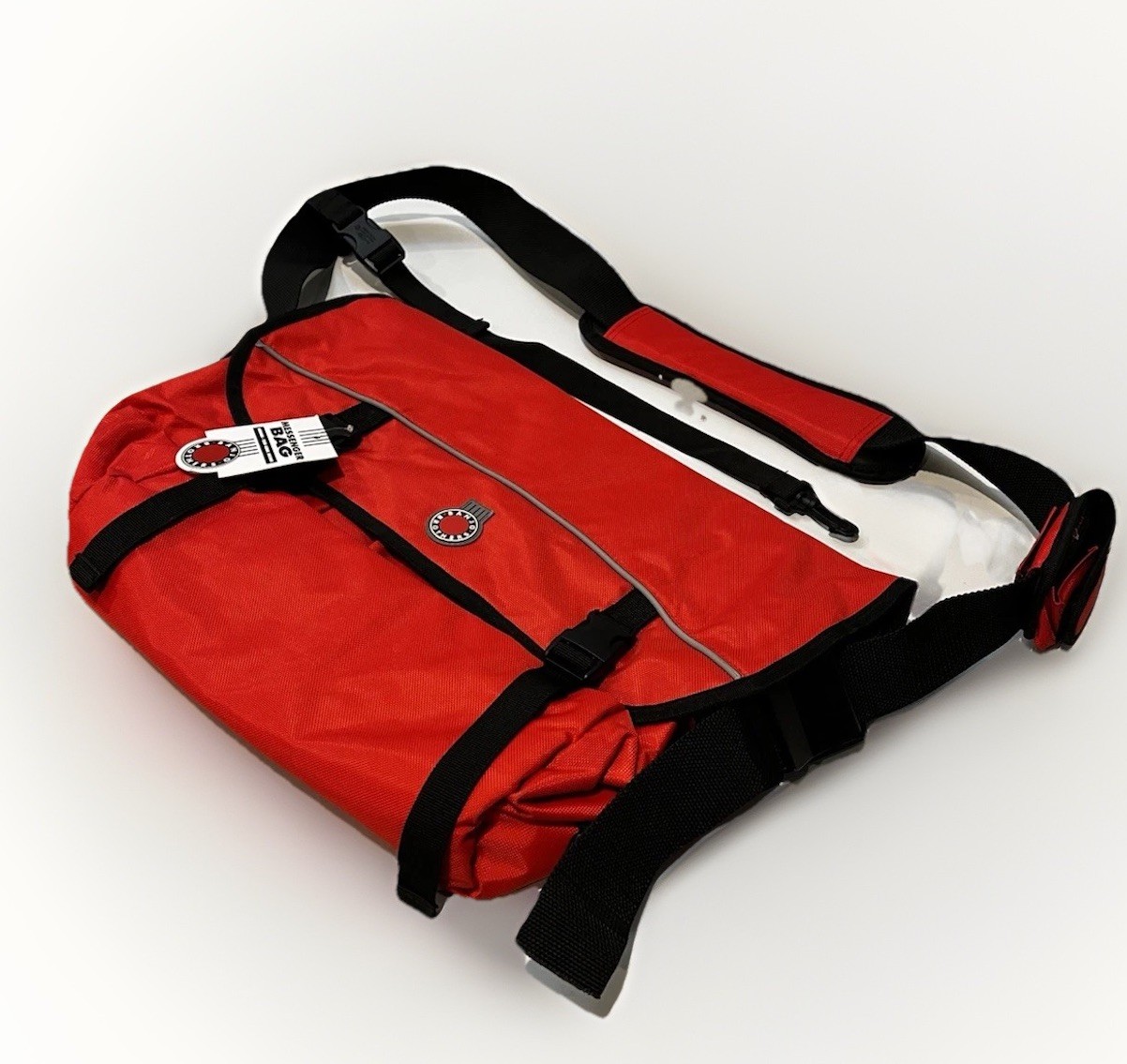 NWT Banjo Brothers Messenger Bag (Med) Bicycle Commuter Laptop Shoulder Bag Red
