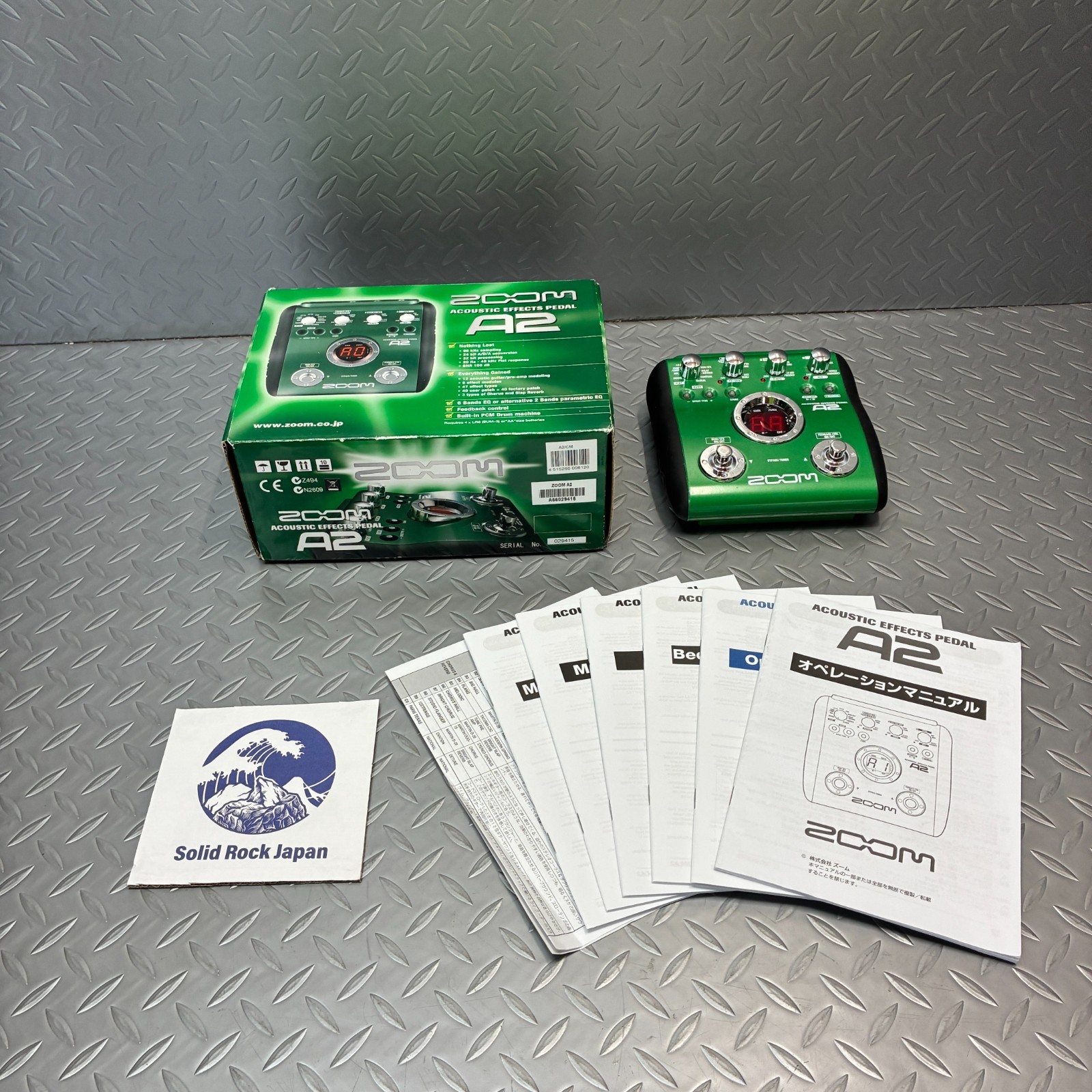 Zoom A2 Acoustic Guitar Multi-Effects Processor Delay Reverb Pedal from Japan