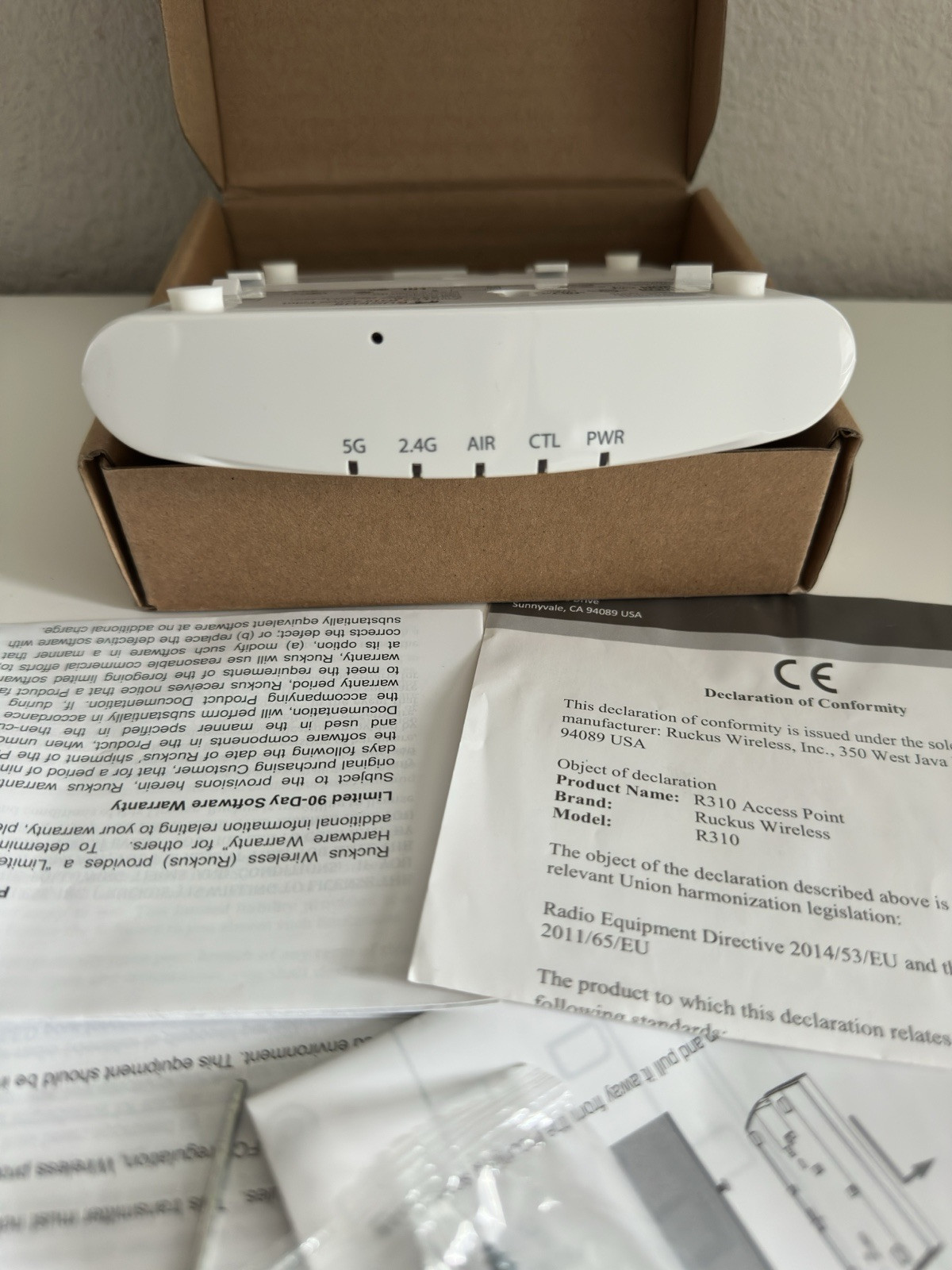 Ruckus Wireless ZoneFlex R310 Unleashed Indoor Access Point Dual-Band, 802.11ac
