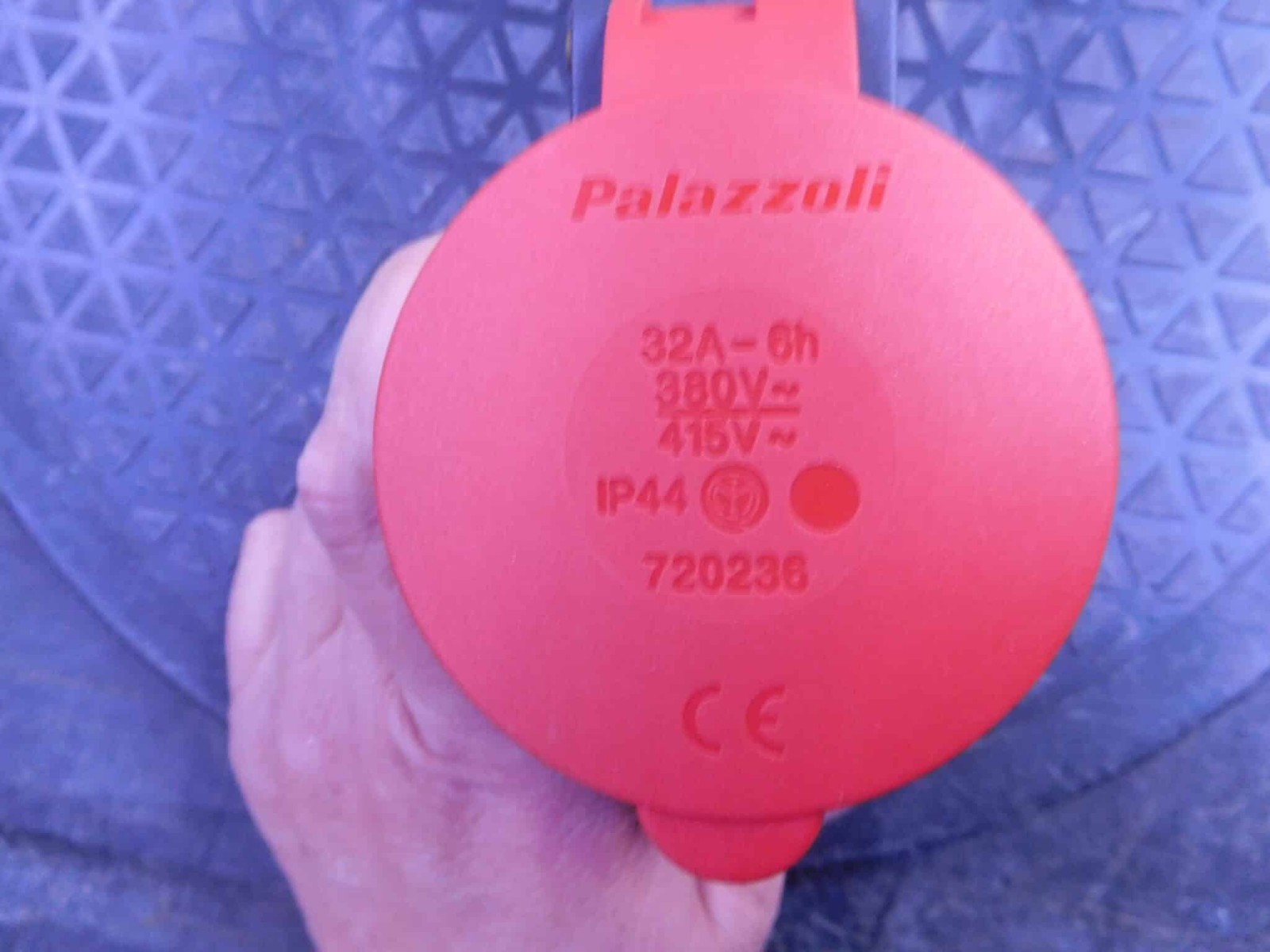 NEW PALAZZOLI MULTIMAX MOBILE SOCKET/CONNECTOR W/QUICK MOUNTING 720236 32A-6H 38