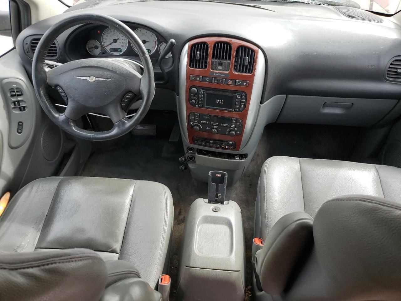 TOWN COUN 2007 Glove Box 4493840