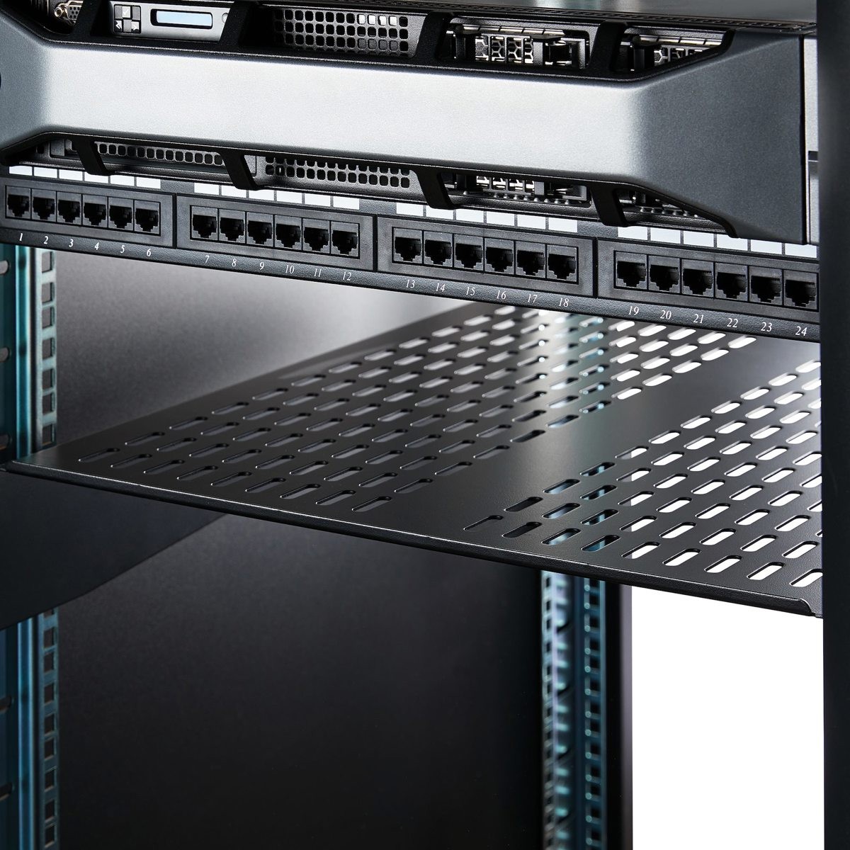StarTech 2U 22" Universal Vented Fixed Server Rack Mount Shelf