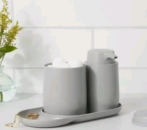 🔥 Room Essentials ~ 3pc Light Gray Bath Bundle Set: Pump, Canister, And Tray 🔥