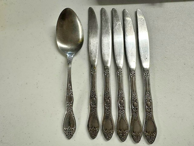 6 pc Mixed Lot Oneida HUNTINGTON Stainless Flatware WM A Rogers Deluxe