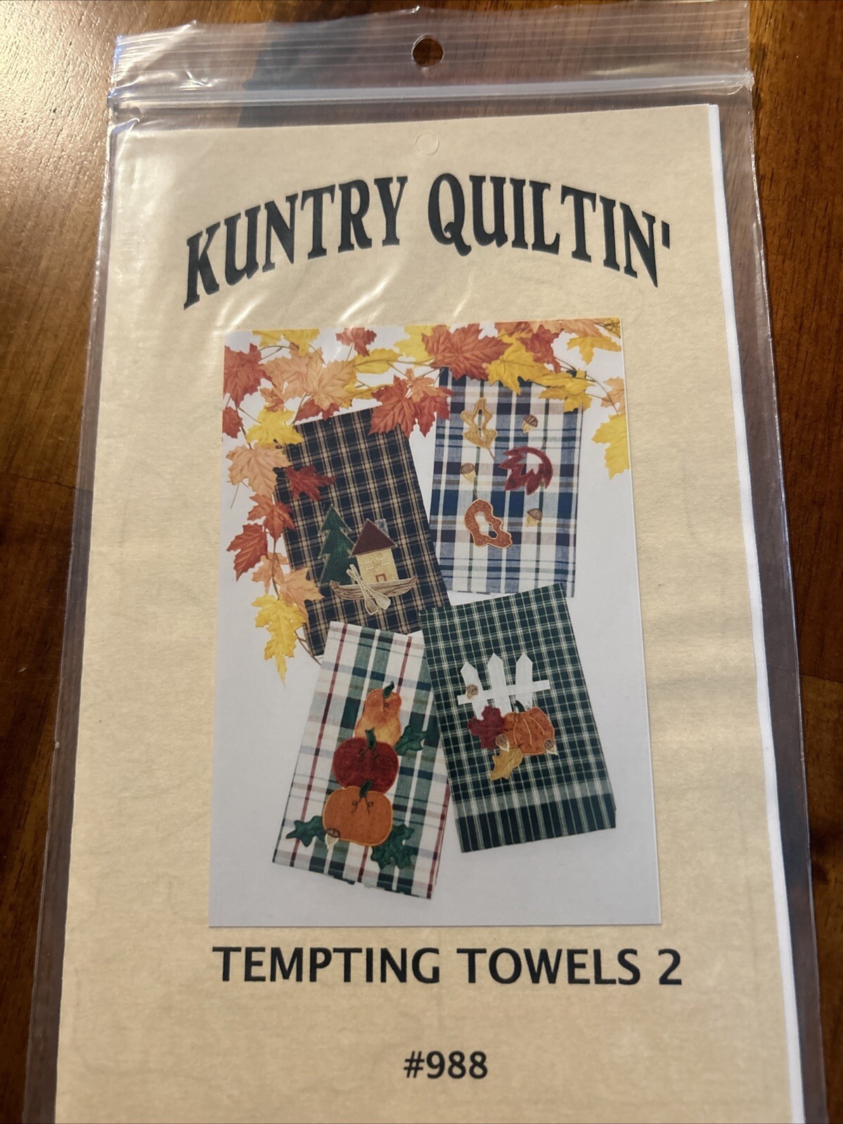 Tempting Towels 2 Pattern #988 Kuntry Quiltin Fall Pumpkin Leaves New