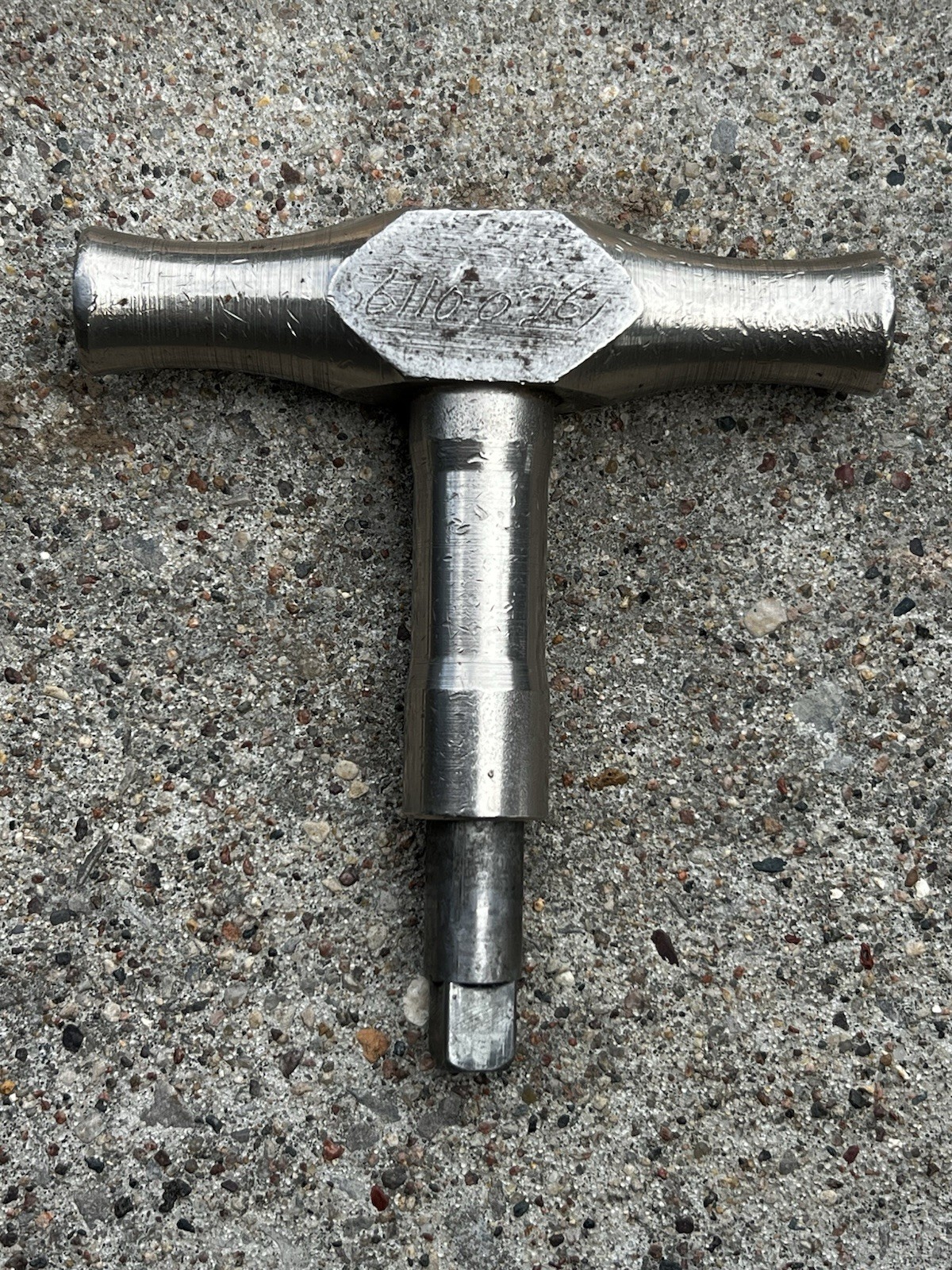 SEEKONK T HANDLE TORQUE WRENCH USED