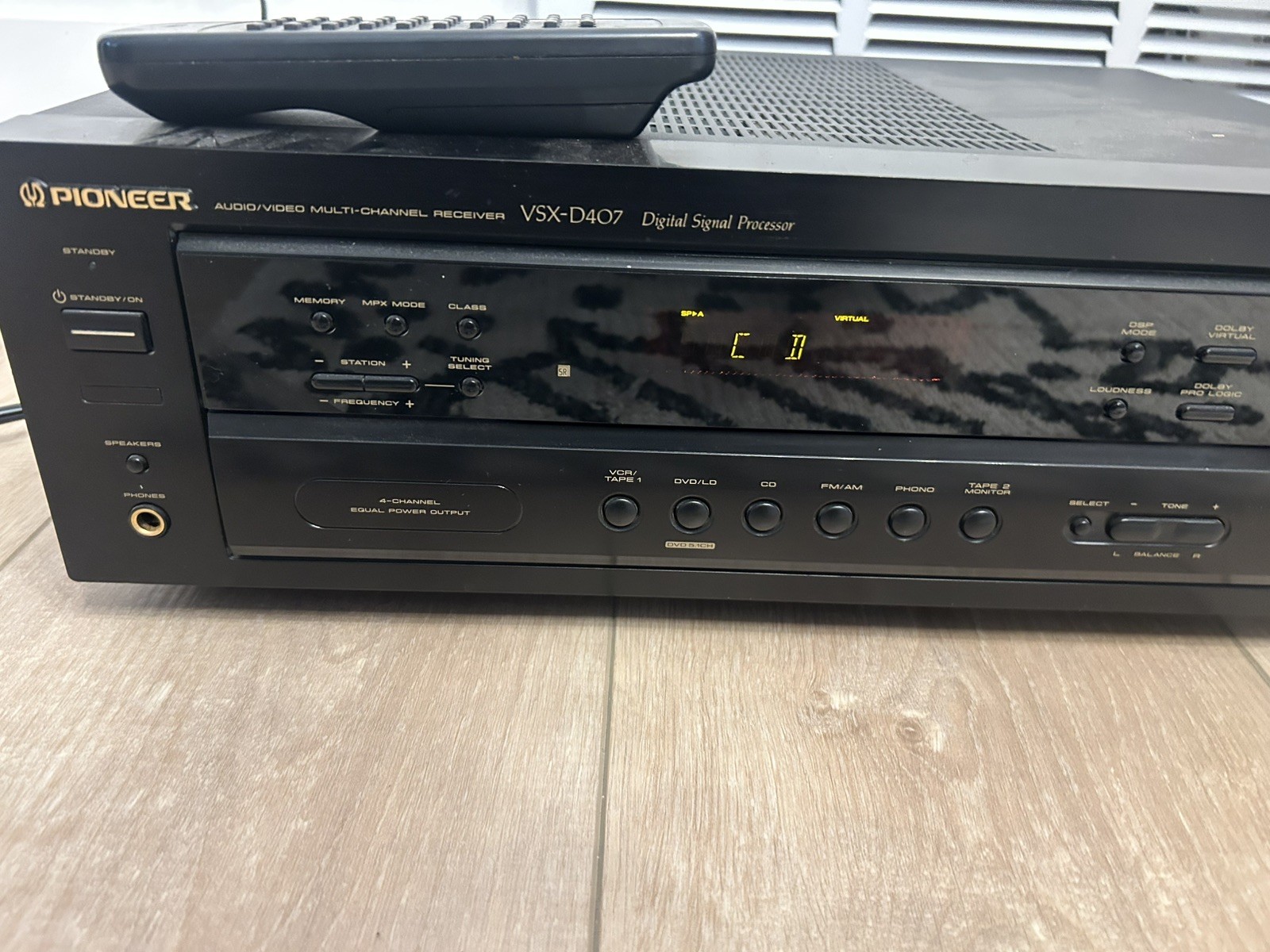Pioneer VSX-D407 Audio/Video Multi-Channel Receiver Digital Processor - TESTED