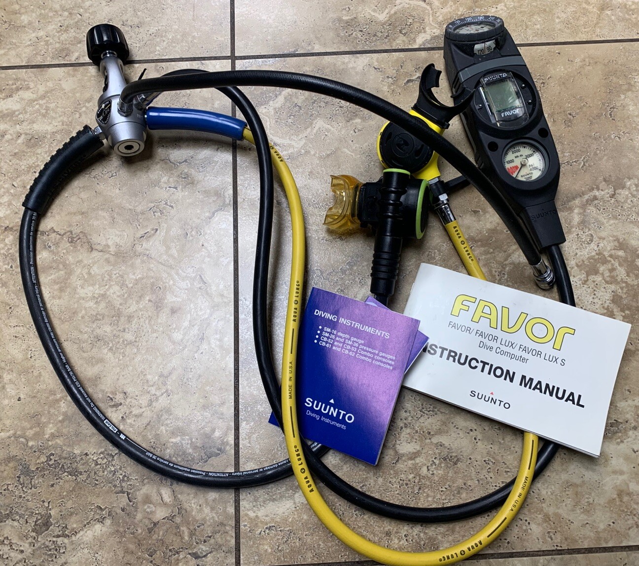 US Divers Aqualung Micra 1st & 2nd Stage & Suunto Favor Console