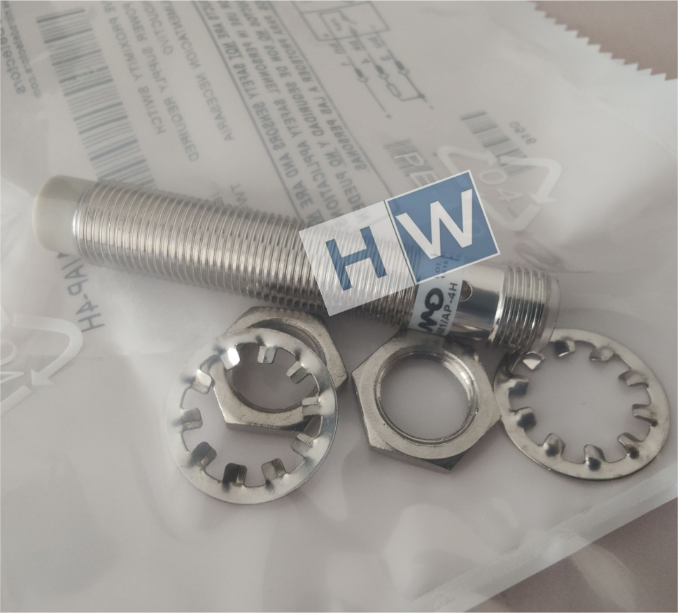 New For Micro Detectors AM1/AP-4H Proximity Sensor Quality Assurance 100%