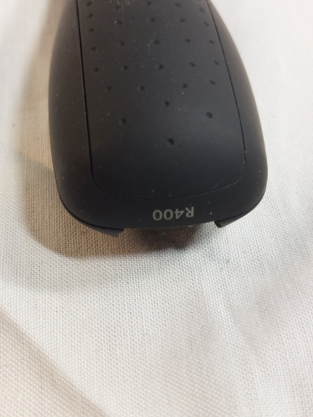 Used Logitech R400 Laser Presentation Remote - Black