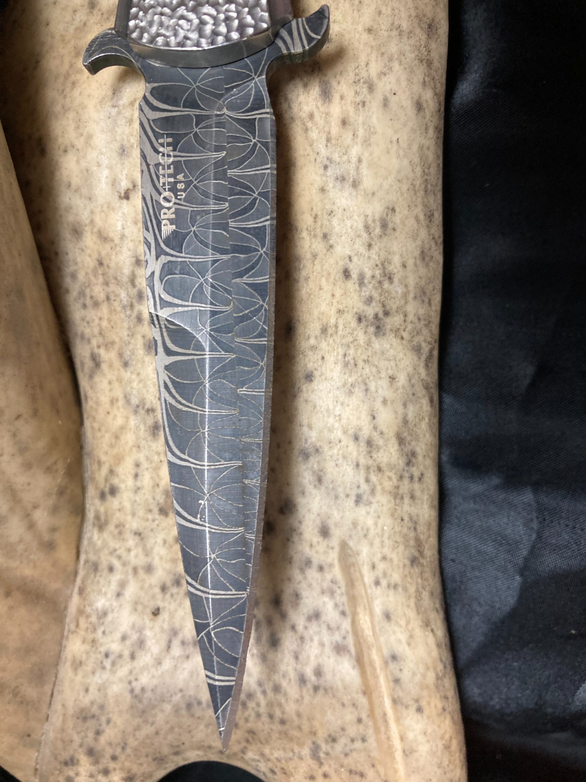 Pro-Tech Yellowhorse Barb Wire Damascus Semper Fi #2/5
