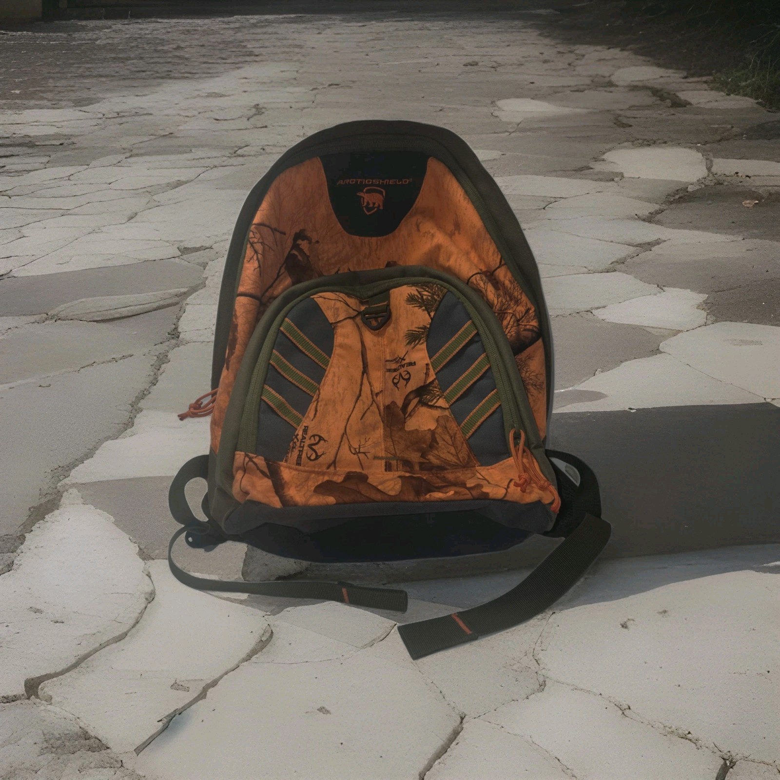 ArcticShield TIX Camouflage Hunting Backpack Polyester Padded Straps