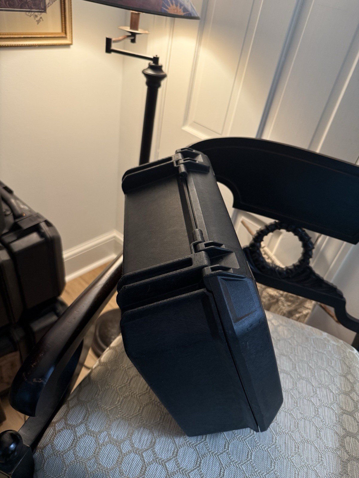 Pelican Vault V200 Pistol Case -Black