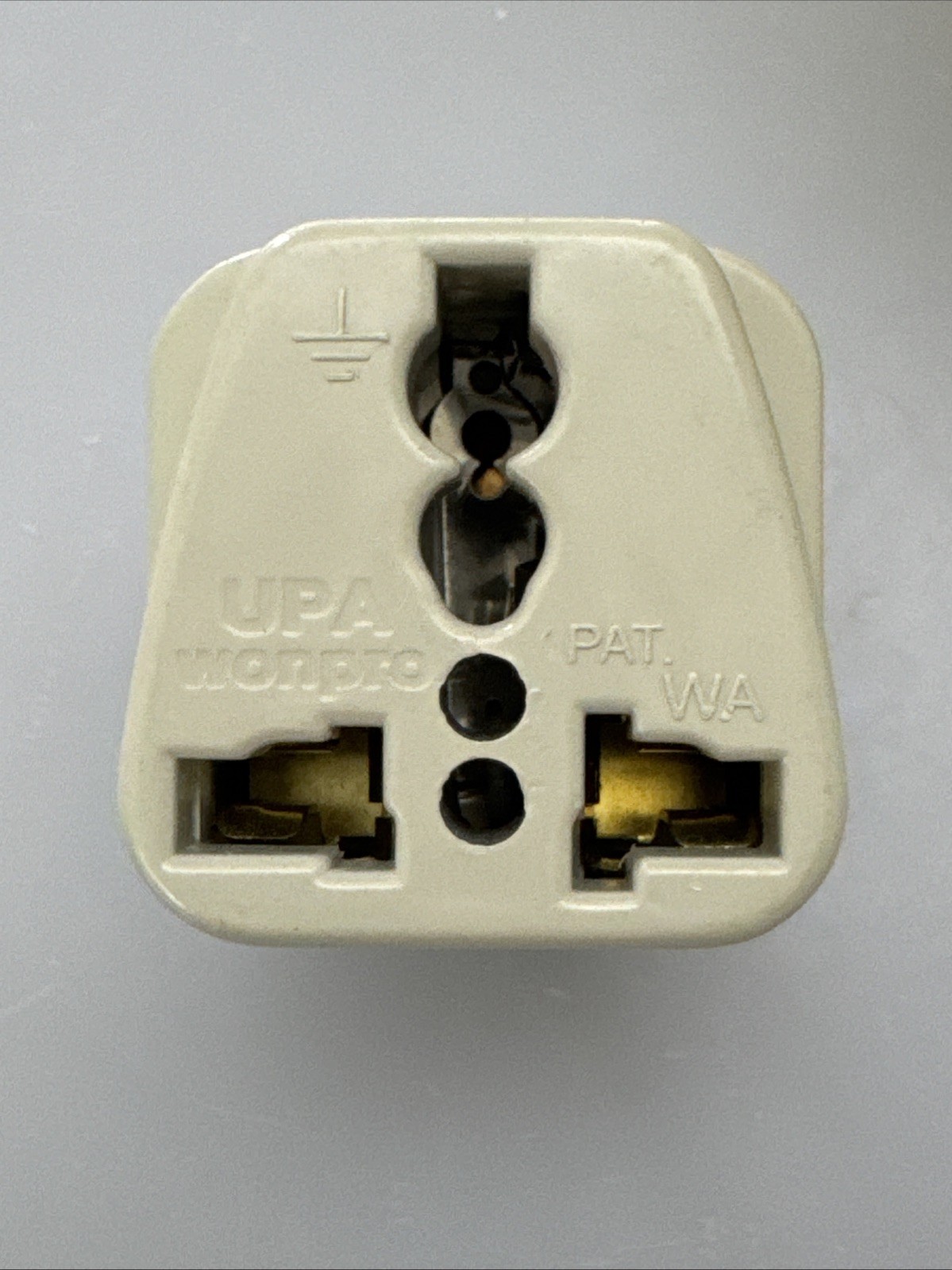 Lot of 20 Wonpro Universal Adapter WA-5 YAS-5 15A 125V 10A 250V