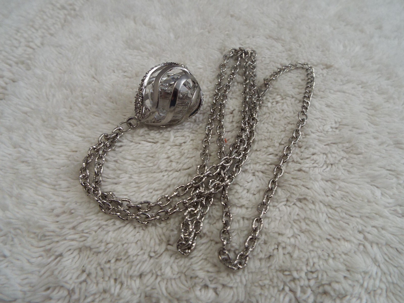 Silvertone Rhinestone Egg Pendant Necklace (A52)