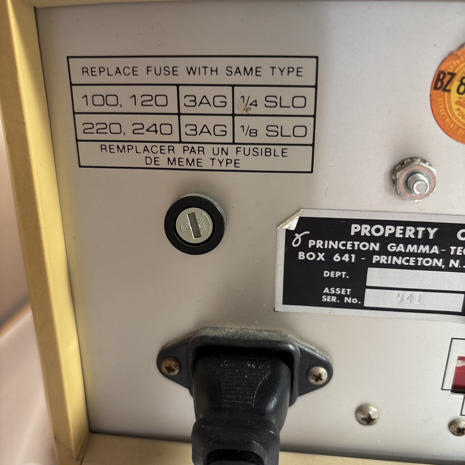 B+K Precision 3030 Sweep/Function Generator, Dynascan Corporation