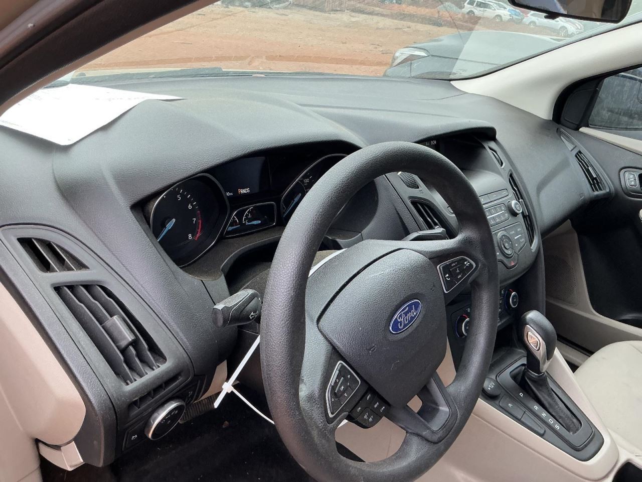 FOCUS 2018 Glove Box 5027623