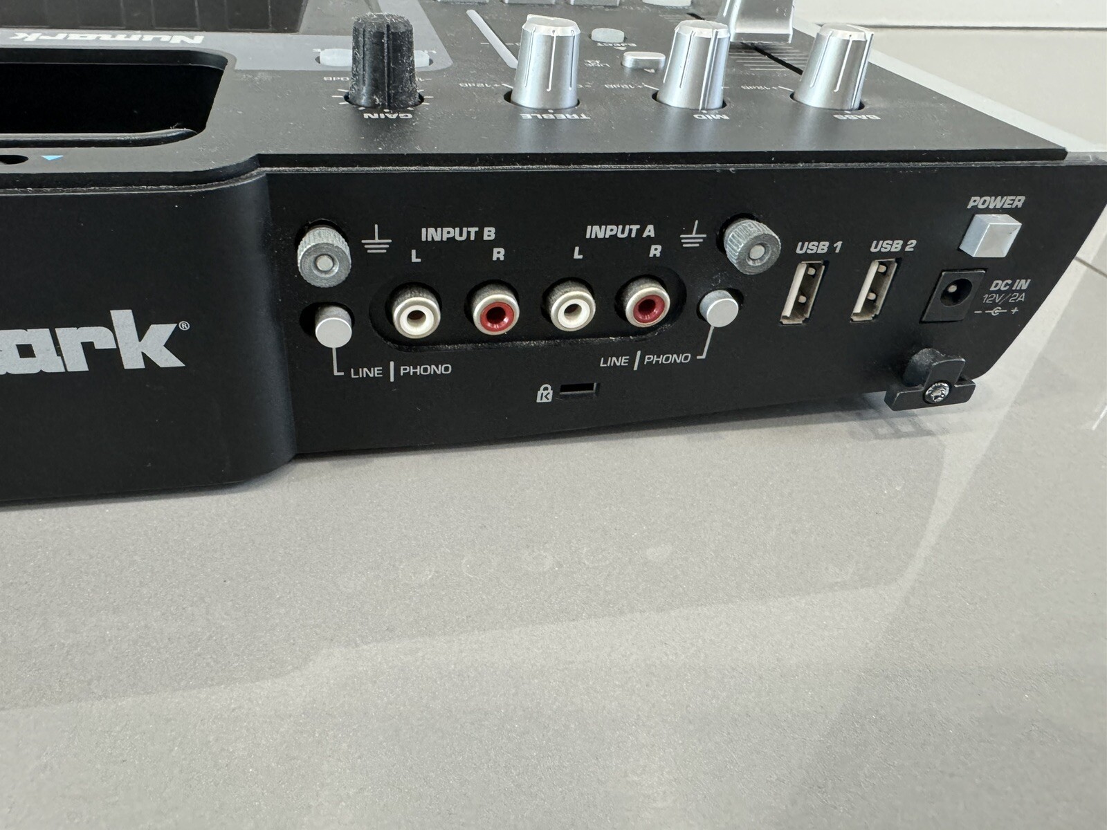 Numark iDJ2 DJ Station Mixer Controller iPod Dock Mixing Station Pro Audio *READ