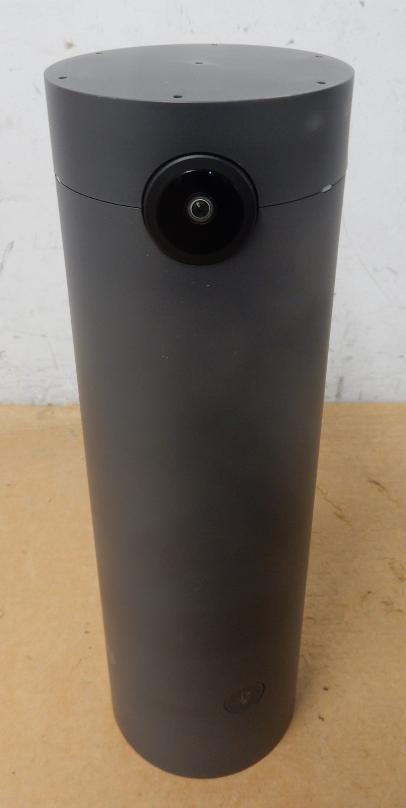LOGITECH VU0067 AI-Powered Tabletop Companion Conference Camera - Damaged case