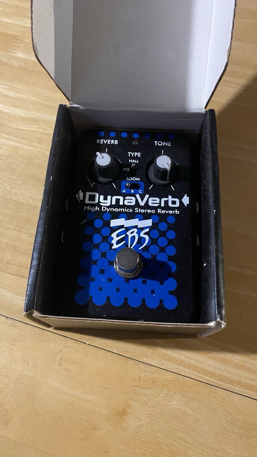 EBS DynaVerb Black Label Bass Guitar Reverb Effects Pedal w/box NEAR MINT in USA