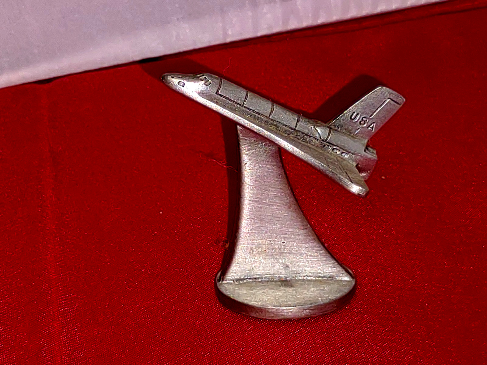 Fort Pewter Nasa Space Shuttle Model on stand Excellent condition