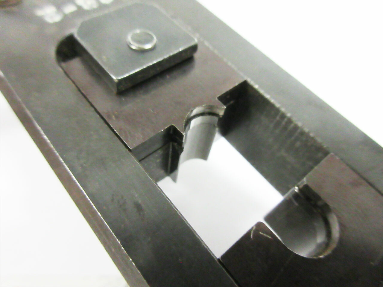 AMP 91238-2 TOOL w/ UNMARKED DIE #2 MARKED ON IT