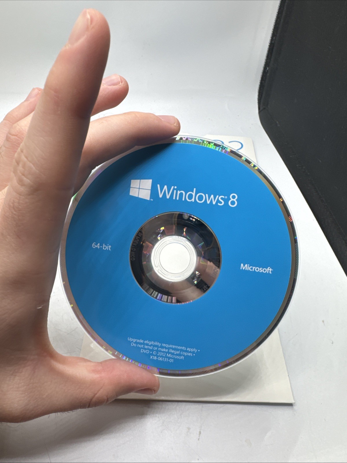 Microsoft Windows 8 Upgrade for PC 32 64 Bit DVD box 2 disc + Product Key