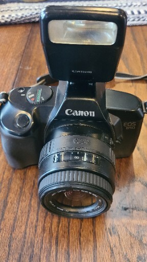Canon eos 850 Camera Sigma Lens And Flash