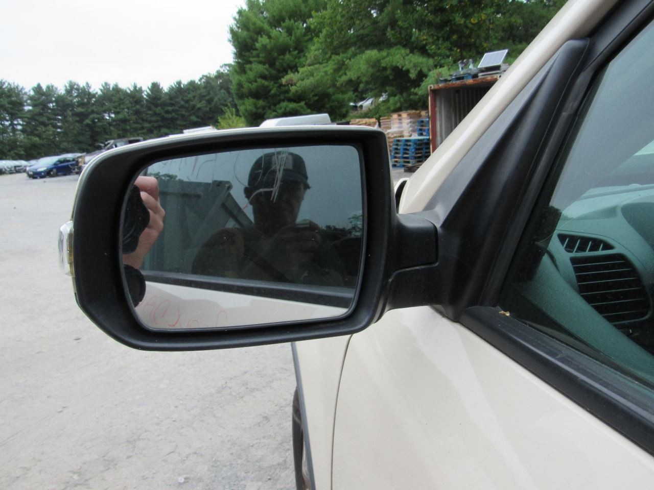 SORENTO 2011 Glove Box 1071976