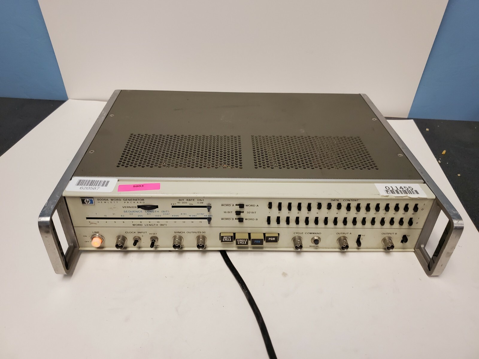 HP Hewlett Packard 8006A Word Generator