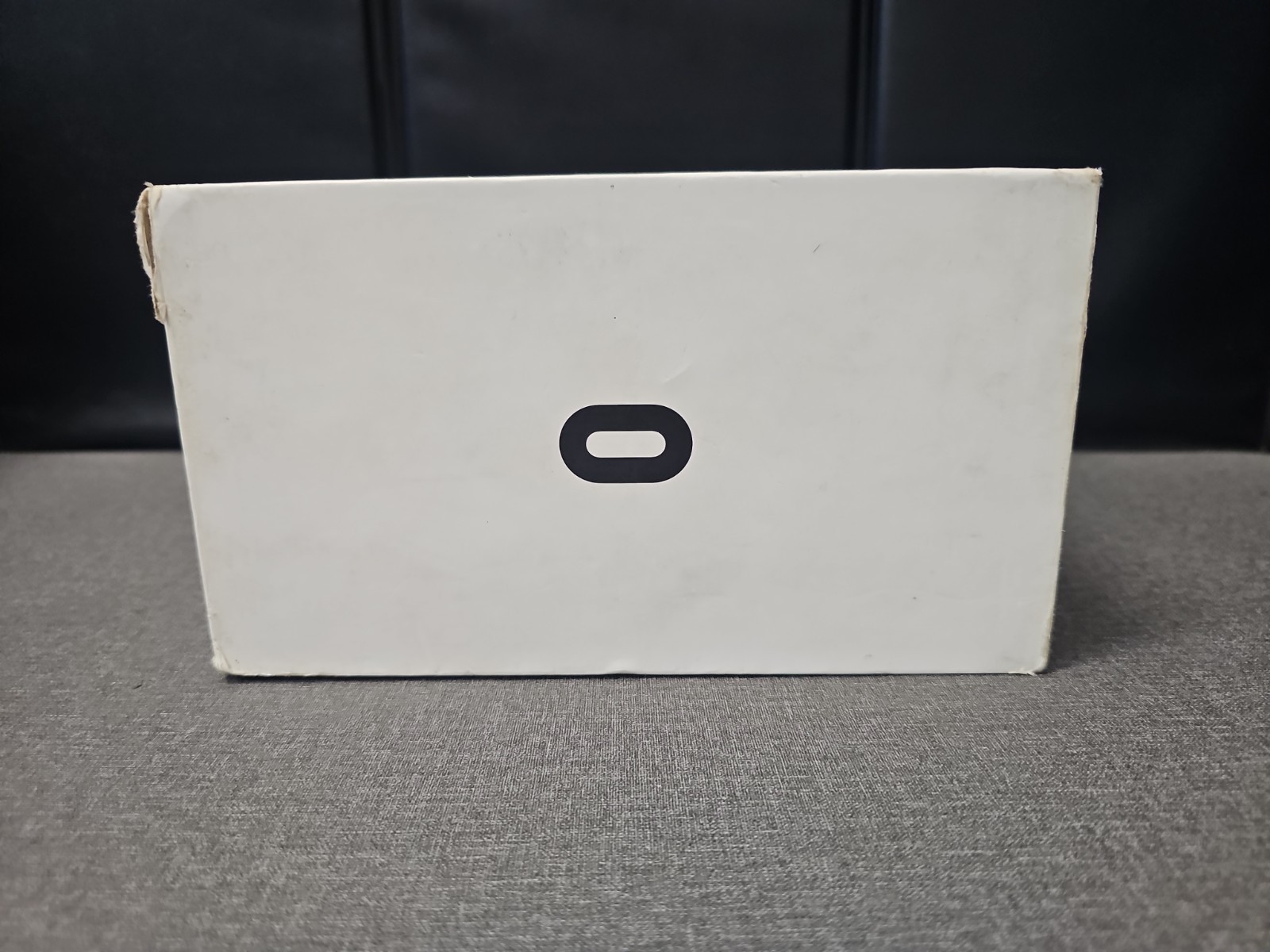 Oculus Go 32GB Standalone Virtual Reality Headset MH-A32 - No Controller - W/BOX