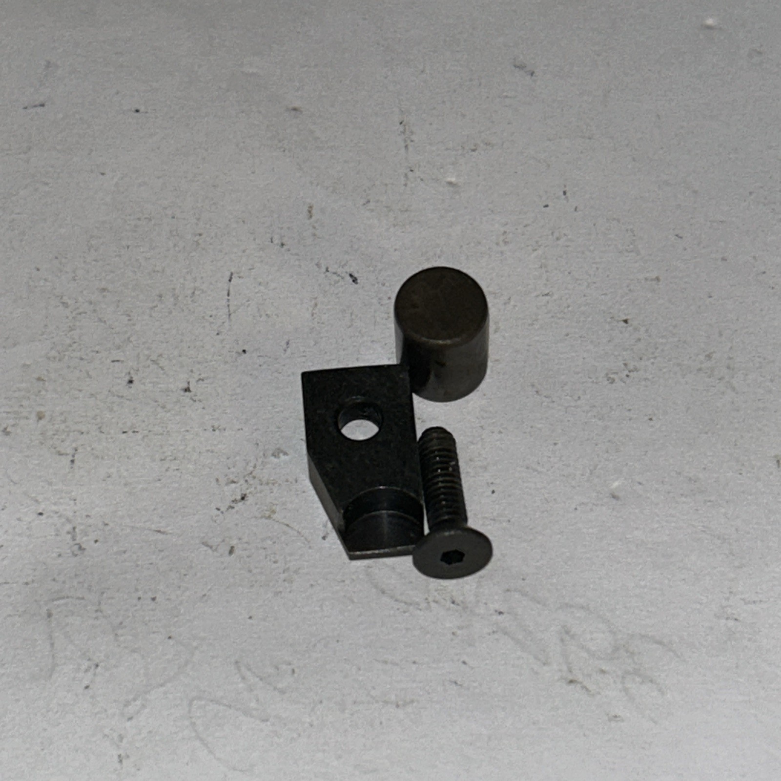 120147 Pin, holder