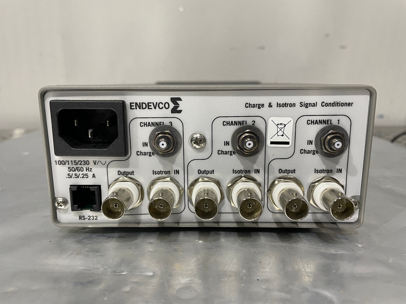 Endevco Model 133 Charge & Isotron Signal Conditioner