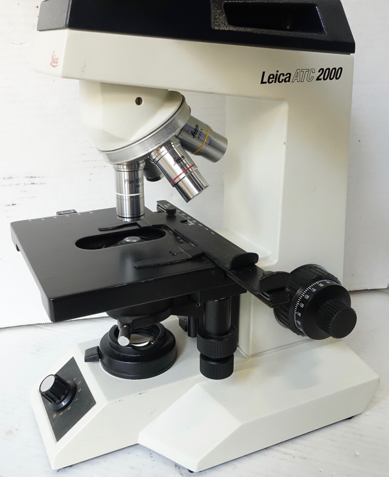 Leica ATC 2000 Multiview Teaching Microscope
