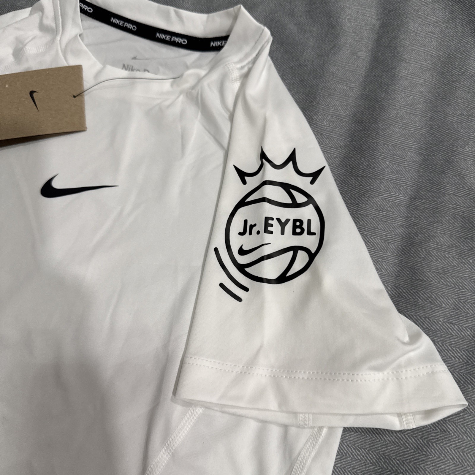 NIKE Jr EYBL COMPRESSION SHIRT NEW - YOUTH LARGE