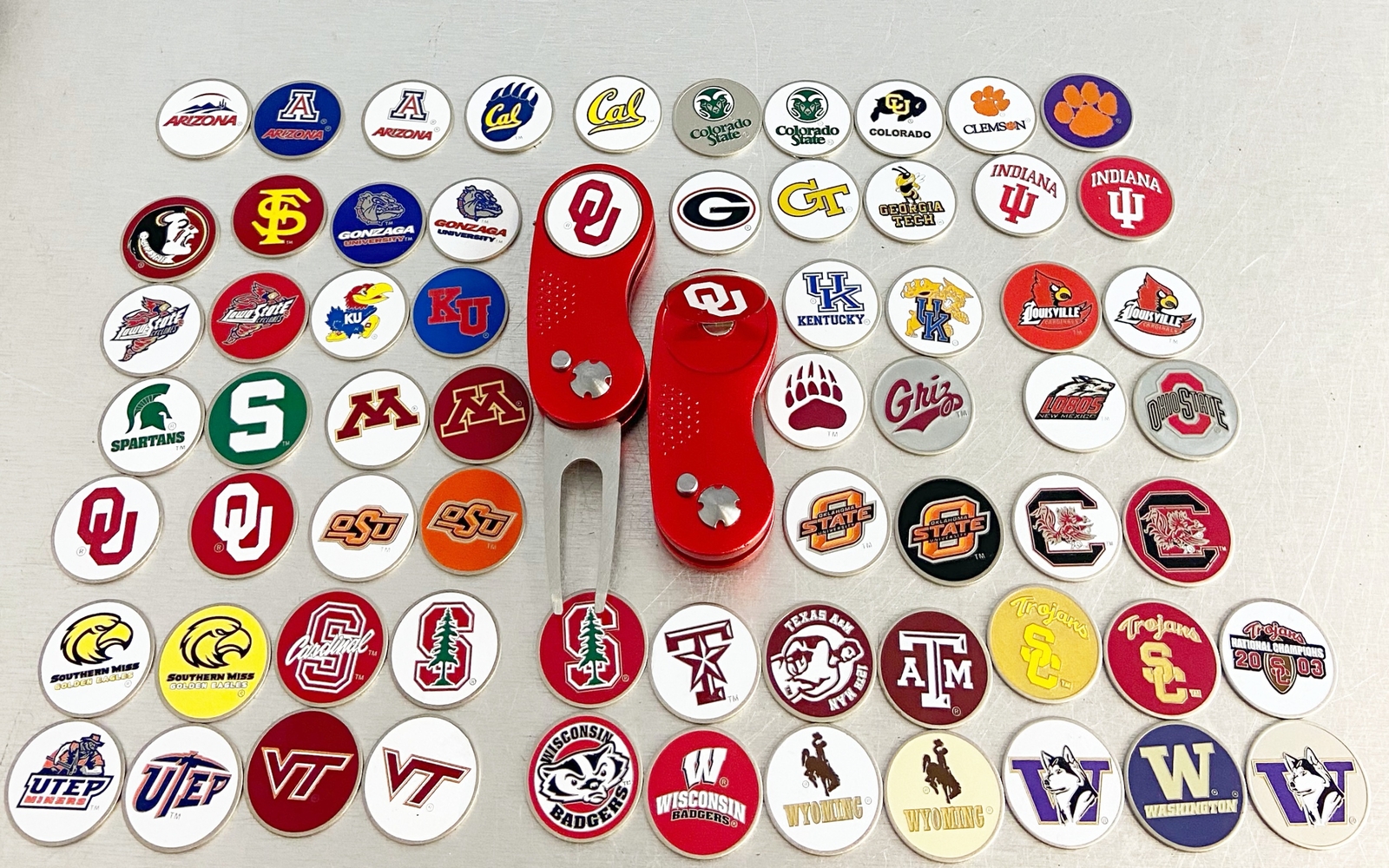 NCAA Switchblade GOLF DIVOT REPAIR TOOL RED + Ballmark OKLAHOMA SOONERS Red