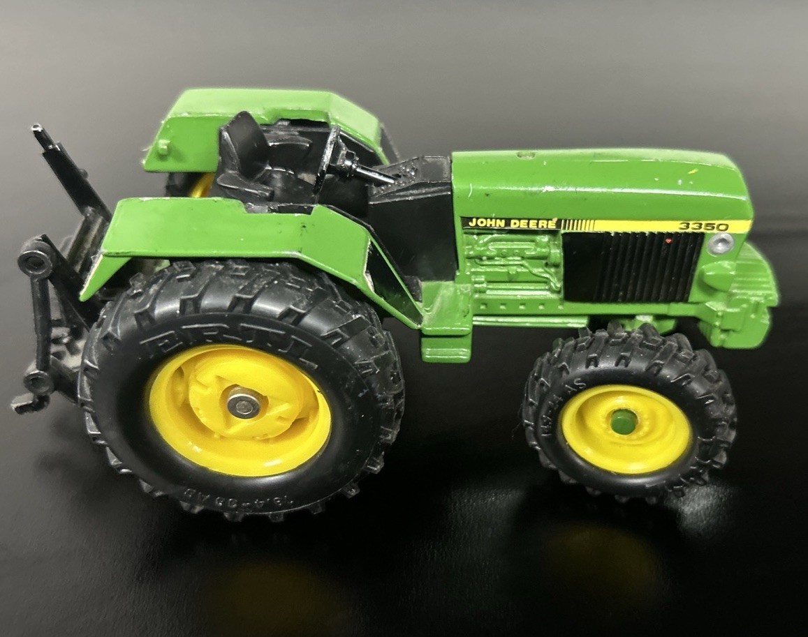 John Deere ERTL  Diecast Metal Tractor Toy 3350